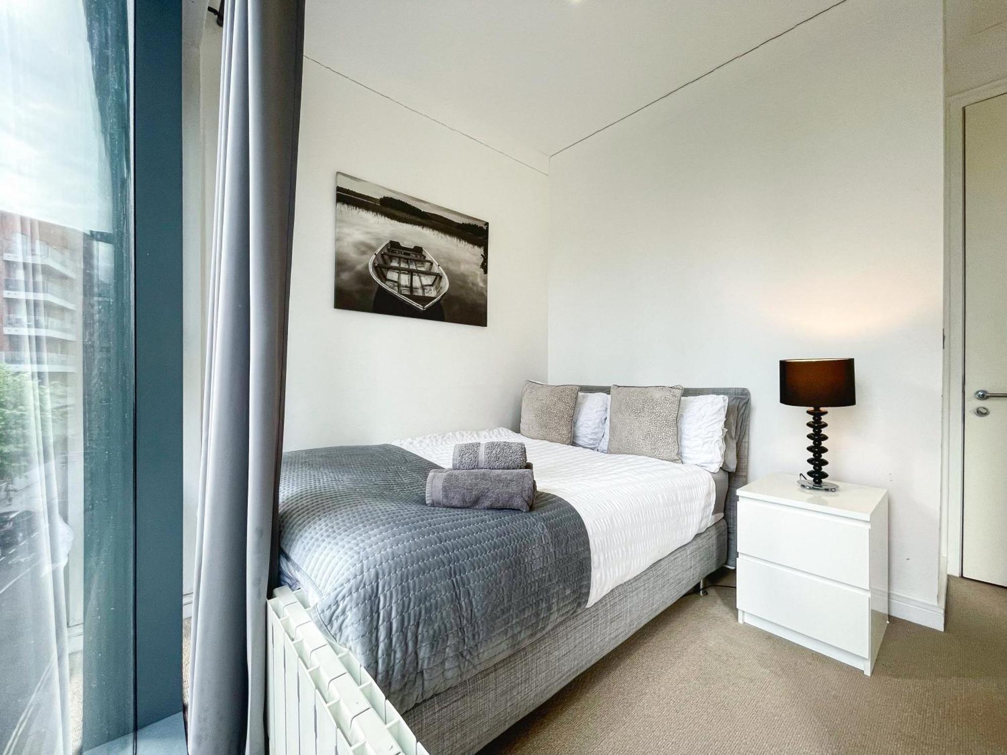 Sleek 3-bedroom Flat With Lift & Wi-fi In Southwark, Borough Near The Shard Apartment *